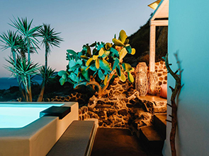 大巴租赁_上海53座旅游大巴租车价格多少钱一天？